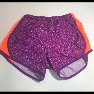Girls Large Purple and Orange Nike shorts EUC